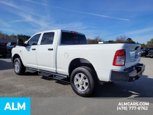 Used 2024 RAM 3500 Tradesman w/ Chrome Appearance Group image 8