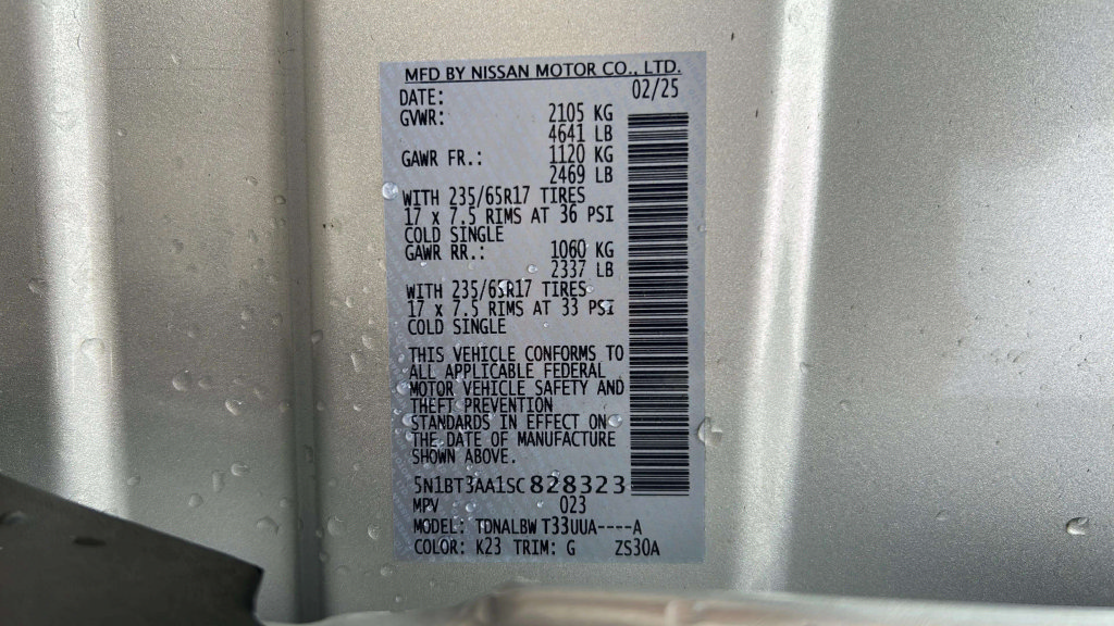 Used 2025 Nissan Rogue S FWD image 32