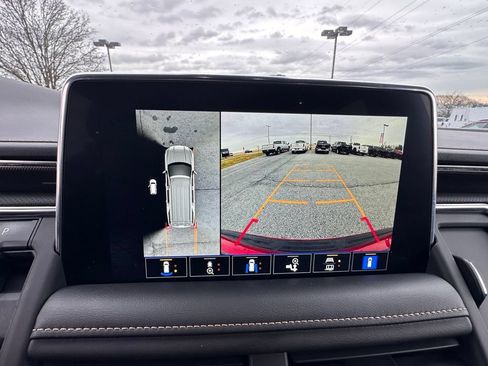 Certified 2023 GMC Yukon AT4 w/ AT4 Premium Package AWD/4WD image 31