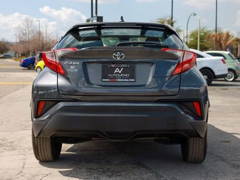 Used 2021 Toyota C-HR LE image 10