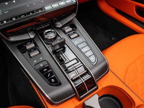 New 2026 Aston Martin Vanquish Convertible image 18