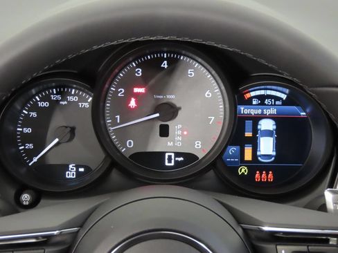 New 2026 Porsche Macan S AWD/4WD image 18