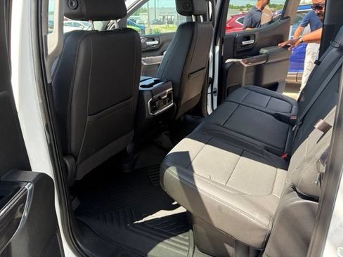 Used 2021 Chevrolet Silverado 1500 LTZ AWD/4WD image 18