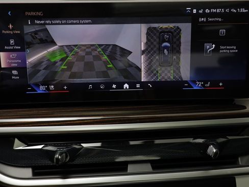 New 2026 BMW X7 xDrive40i w/ Premium Package image 11