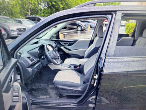 Used 2020 Subaru Forester Premium AWD/4WD image 2