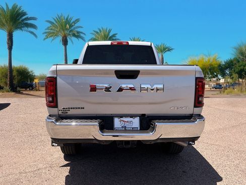 Used 2026 RAM 2500 Big Horn AWD/4WD image 4