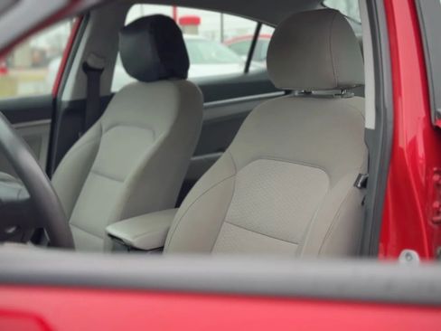 Used 2020 Hyundai Elantra SEL FWD image 10