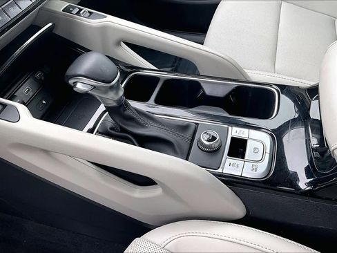 Used 2022 Kia Telluride S image 17