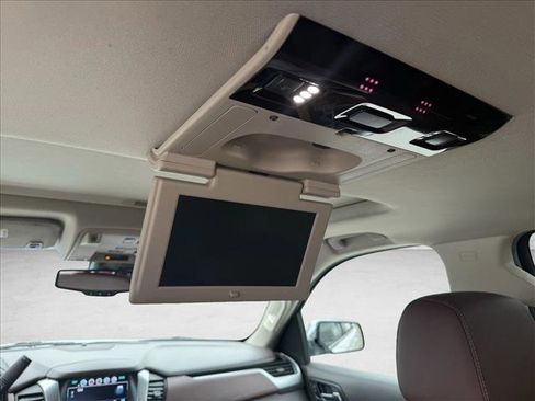Used 2018 Chevrolet Tahoe Premier image 19