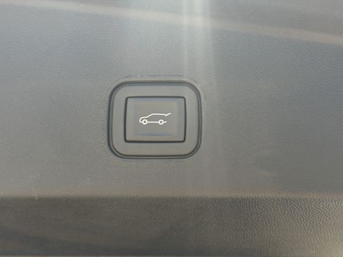 Used 2024 Cadillac Lyriq Sport AWD/4WD image 11