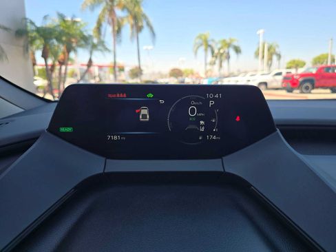Certified 2026 Toyota Prius XLE FWD image 25