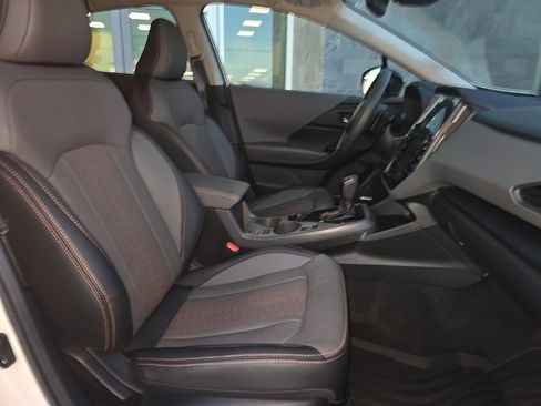 Used 2024 Subaru Crosstrek 2.5i Limited w/ Crosstrek Mirror Package image 32