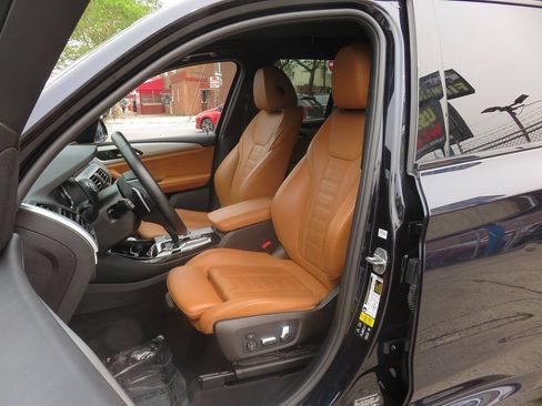 Used 2019 BMW X3 xDrive30i w/ M Sport Package 2 AWD/4WD image 10