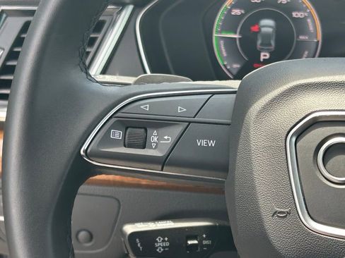 Used 2024 Audi Q5 e Premium Plus w/ Premium Plus Package image 15
