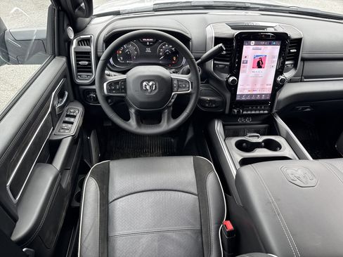 New 2026 RAM 5500 4x4 Crew Cab w/ Laramie Trim Package image 28