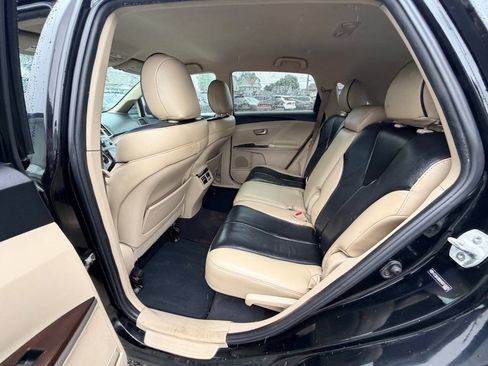 Used 2010 Toyota Venza AWD w/ Convenience Pkg image 42