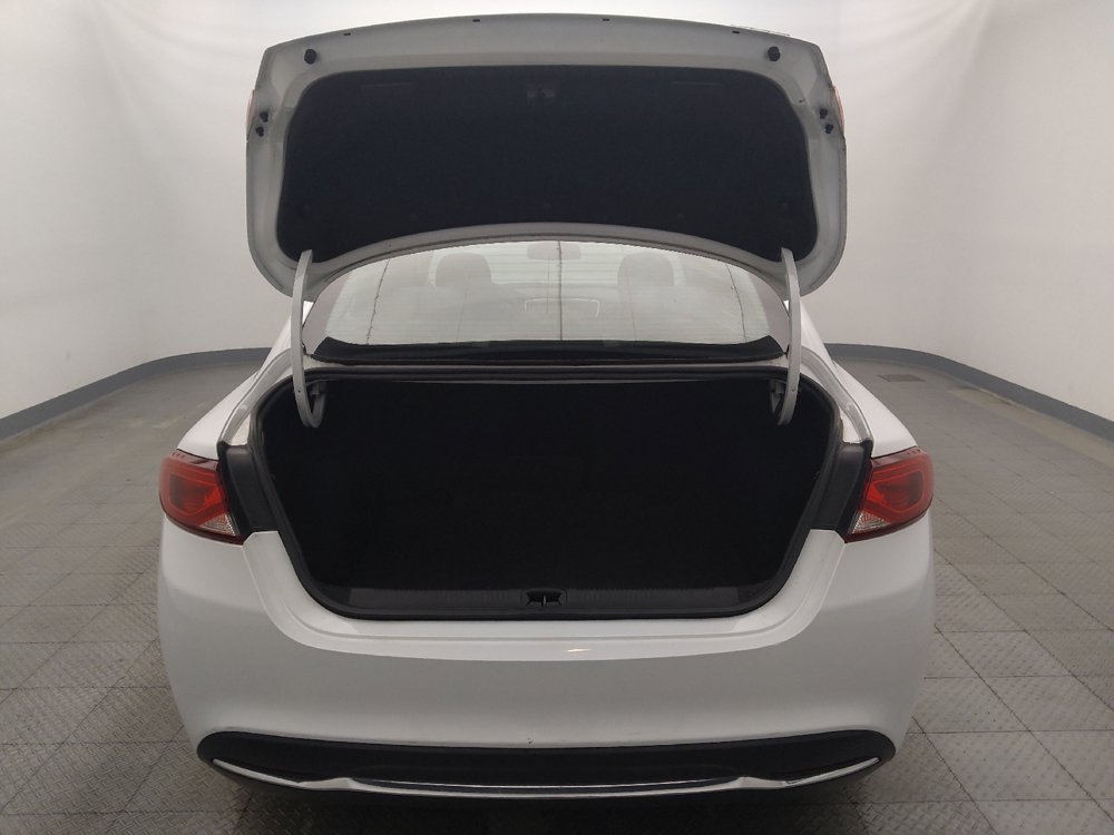 Used 2016 Chrysler 200 Limited FWD image 29