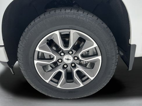 Used 2020 Chevrolet Silverado 1500 RST w/ All-Star Edition AWD/4WD image 9