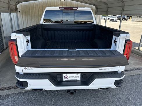 Used 2022 GMC Sierra 1500 Denali image 32