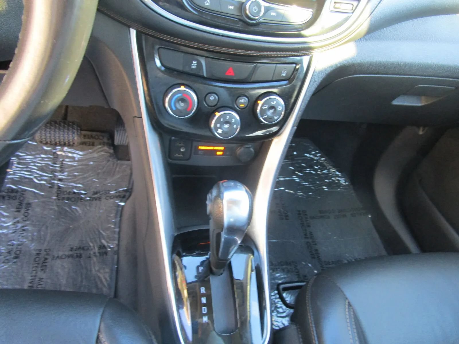 Used 2020 Chevrolet Trax Premier AWD/4WD image 17