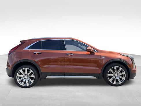 Used 2019 Cadillac XT4 Premium Luxury AWD/4WD image 2