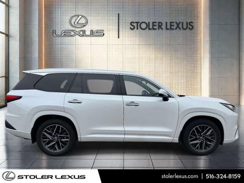 Used 2024 Lexus TX 350 AWD image 4