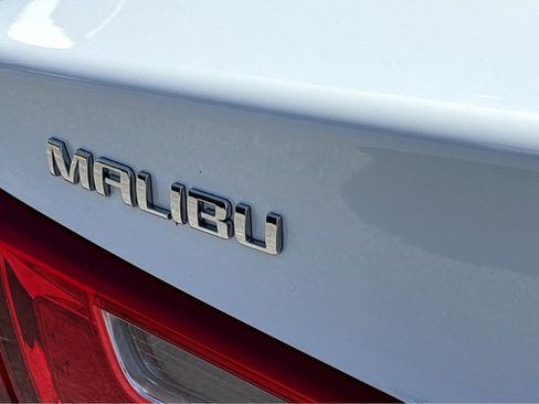Used 2024 Chevrolet Malibu LT FWD image 22