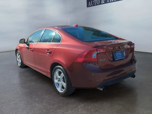 Used 2013 Volvo S60 T5 image 9