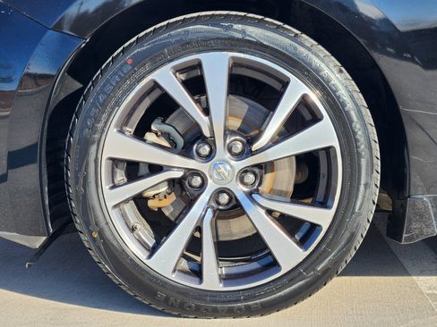 Used 2016 Nissan Maxima 3.5 S image 11