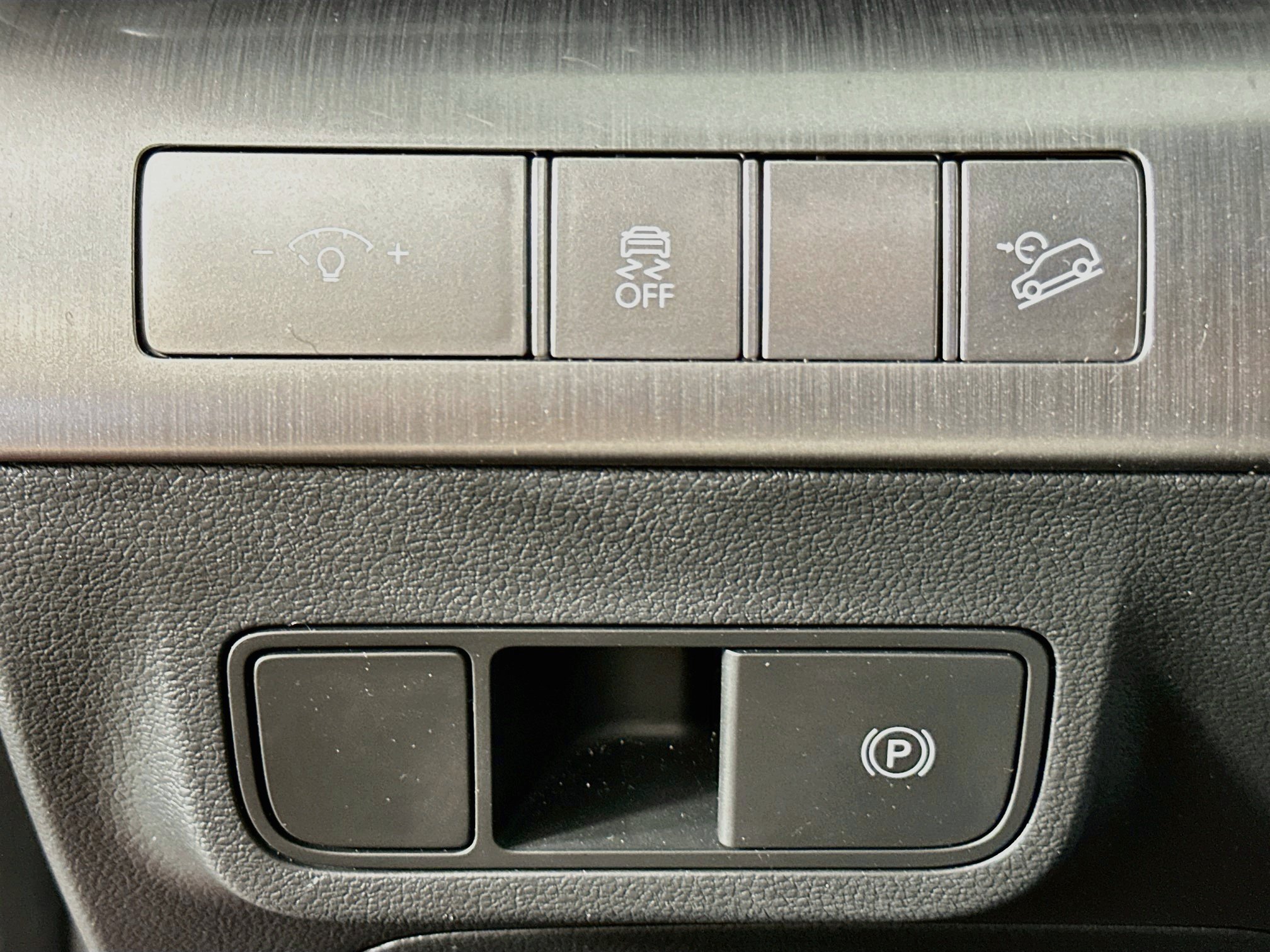Used 2025 Hyundai Kona SEL FWD image 17