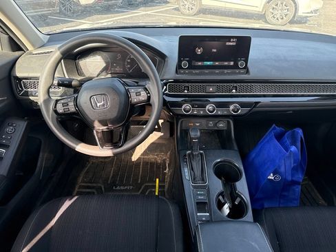 Used 2023 Honda Civic LX image 17