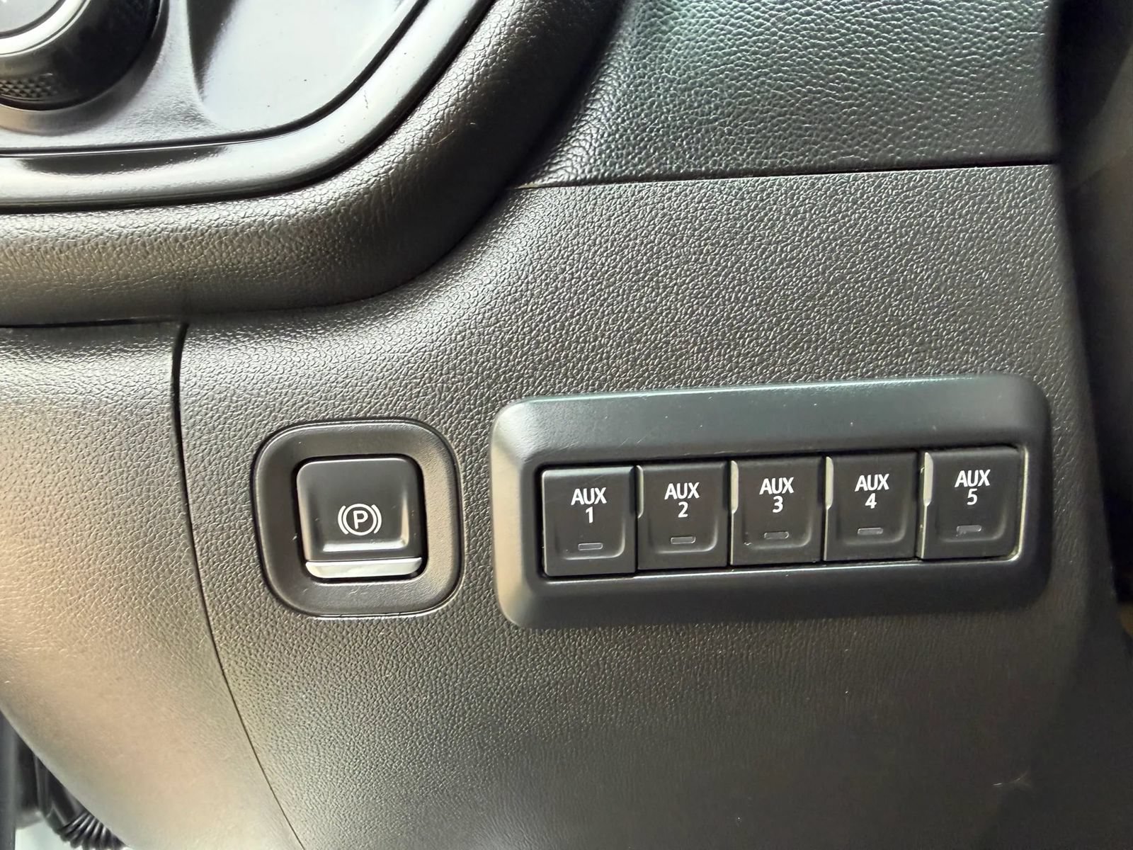 Used 2021 Chevrolet Silverado 2500 W/T w/ WT Convenience Package AWD/4WD image 15
