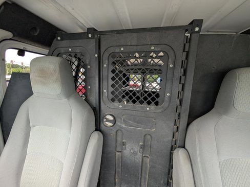 Used 2011 Ford E-350 and Econoline 350 Super Duty w/ Commercial Cargo Van Pkg RWD image 27