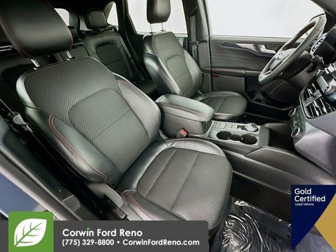 Certified 2025 Ford Escape ST-Line Select image 29