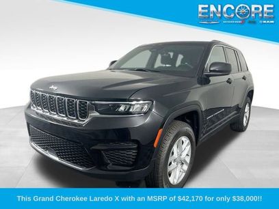 New 2025 Jeep Grand Cherokee Laredo X w/ Luxury Tech Group I