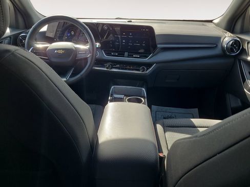 Used 2025 Chevrolet Equinox LT FWD image 10