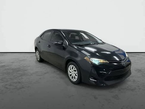 Used 2018 Toyota Corolla LE FWD image 6