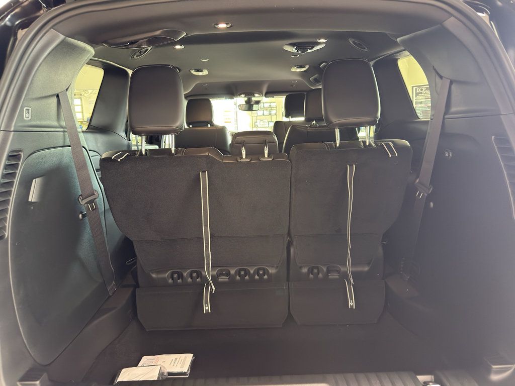 New 2027 Chrysler Pacifica Select FWD image 32