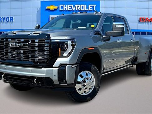 New 2026 GMC Sierra 3500 Denali Ultimate image 2