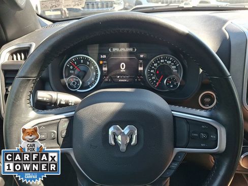 Used 2022 RAM 1500 Big Horn AWD/4WD image 18