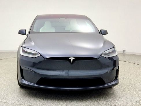 Used 2023 Tesla Model X image 2