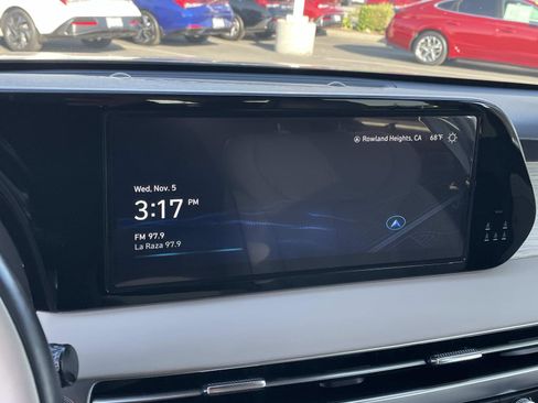 Used 2023 Hyundai Palisade Calligraphy image 10