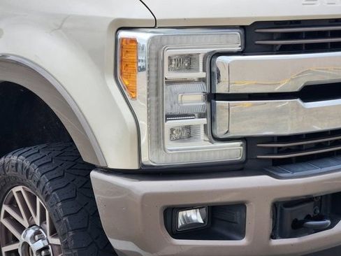 Used 2018 Ford F250 King Ranch w/ King Ranch Ultimate Package AWD/4WD image 9