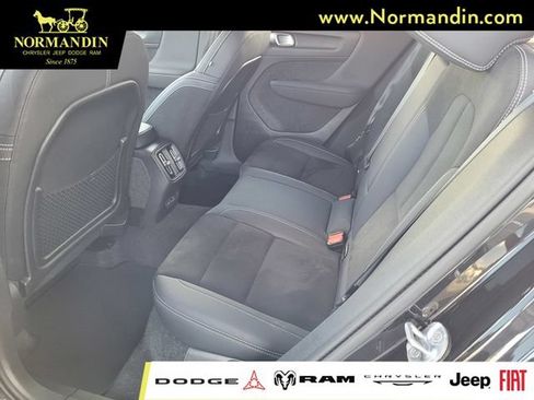 Used 2023 Volvo C40 P8 Recharge Ultimate AWD/4WD image 18