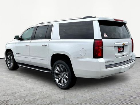 Used 2020 Chevrolet Suburban Premier AWD/4WD image 4