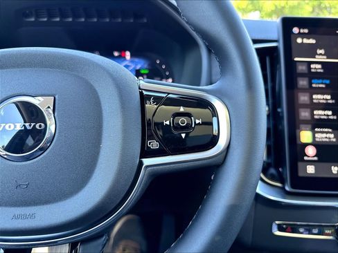 New 2026 Volvo XC90 T8 Ultra AWD/4WD image 18