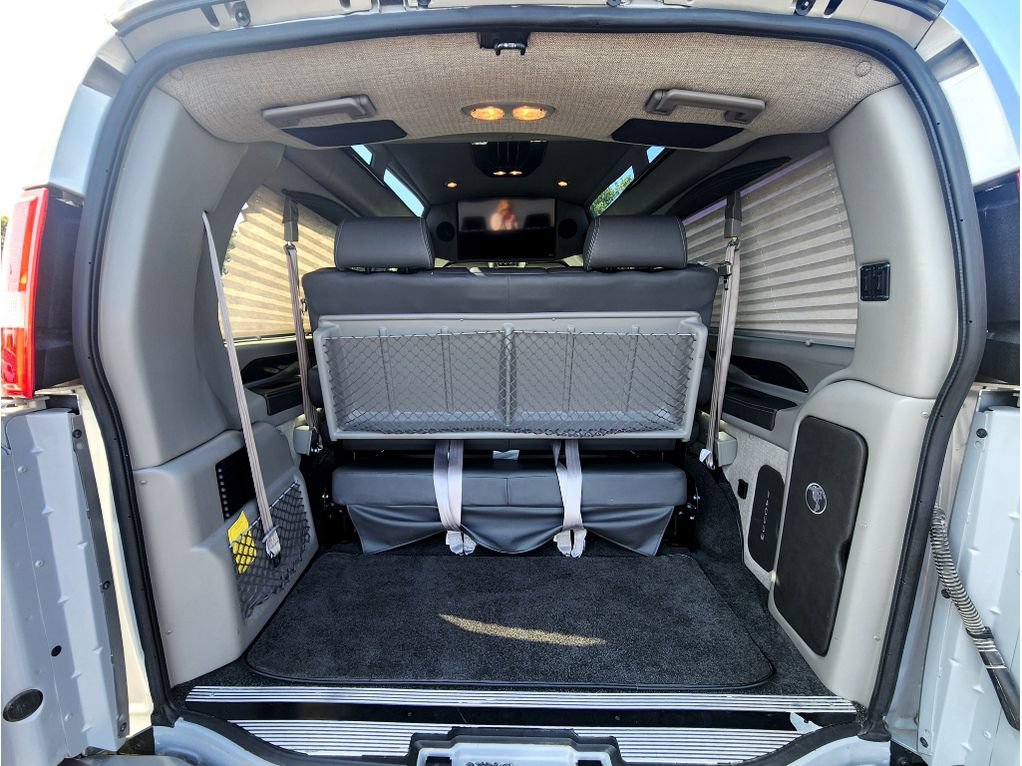 Used 2022 GMC Savana 2500 w/ Enhanced Convenience Package RWD image 17