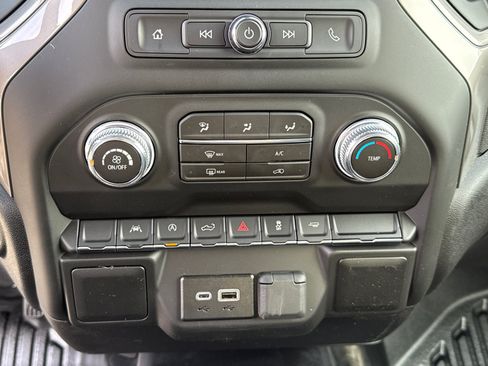 Used 2026 GMC Sierra 1500 Pro w/ Pro Value Package RWD image 31