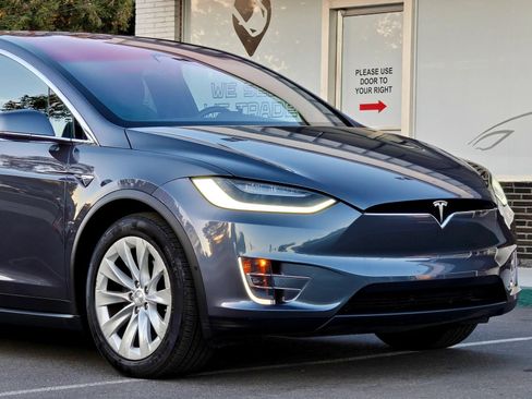 Used 2017 Tesla Model X 100D AWD/4WD image 6