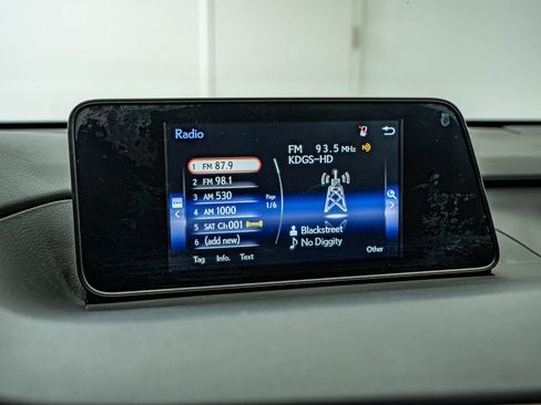 Used 2018 Lexus RX 350L AWD w/ Premium Package image 25